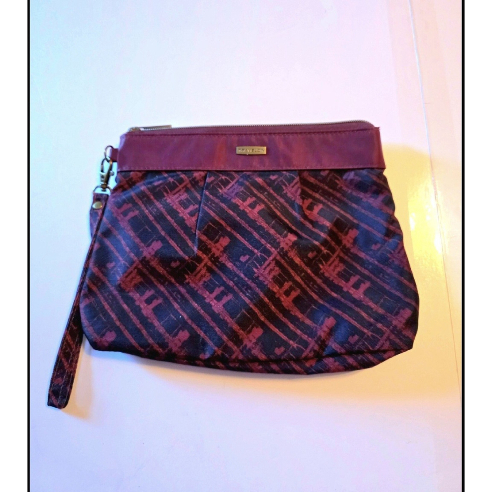 Travelon Safe ID RFID Blocking Clutch/Wallet With Strap GUC